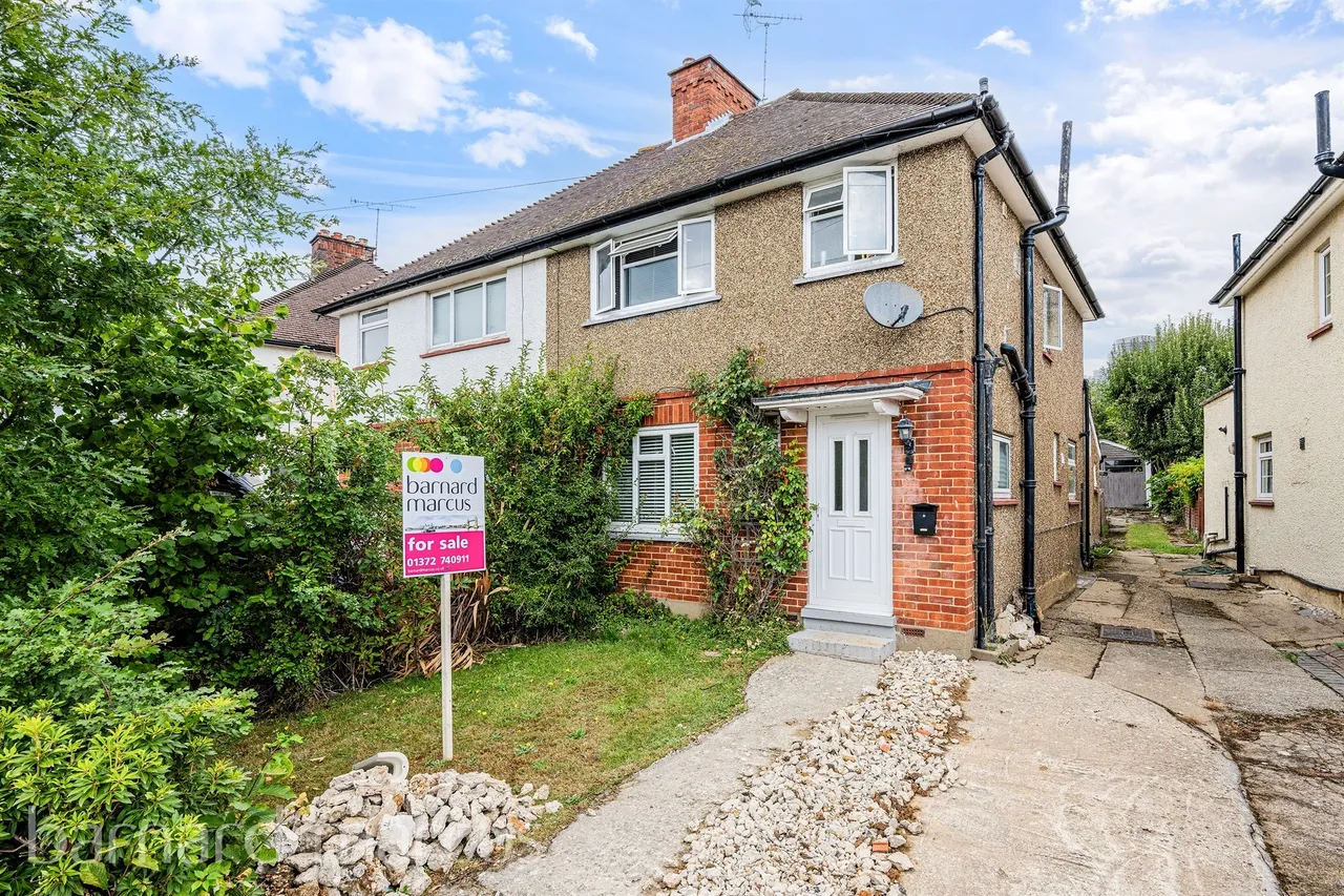 3 bed house for sale — The Crescent, Epsom