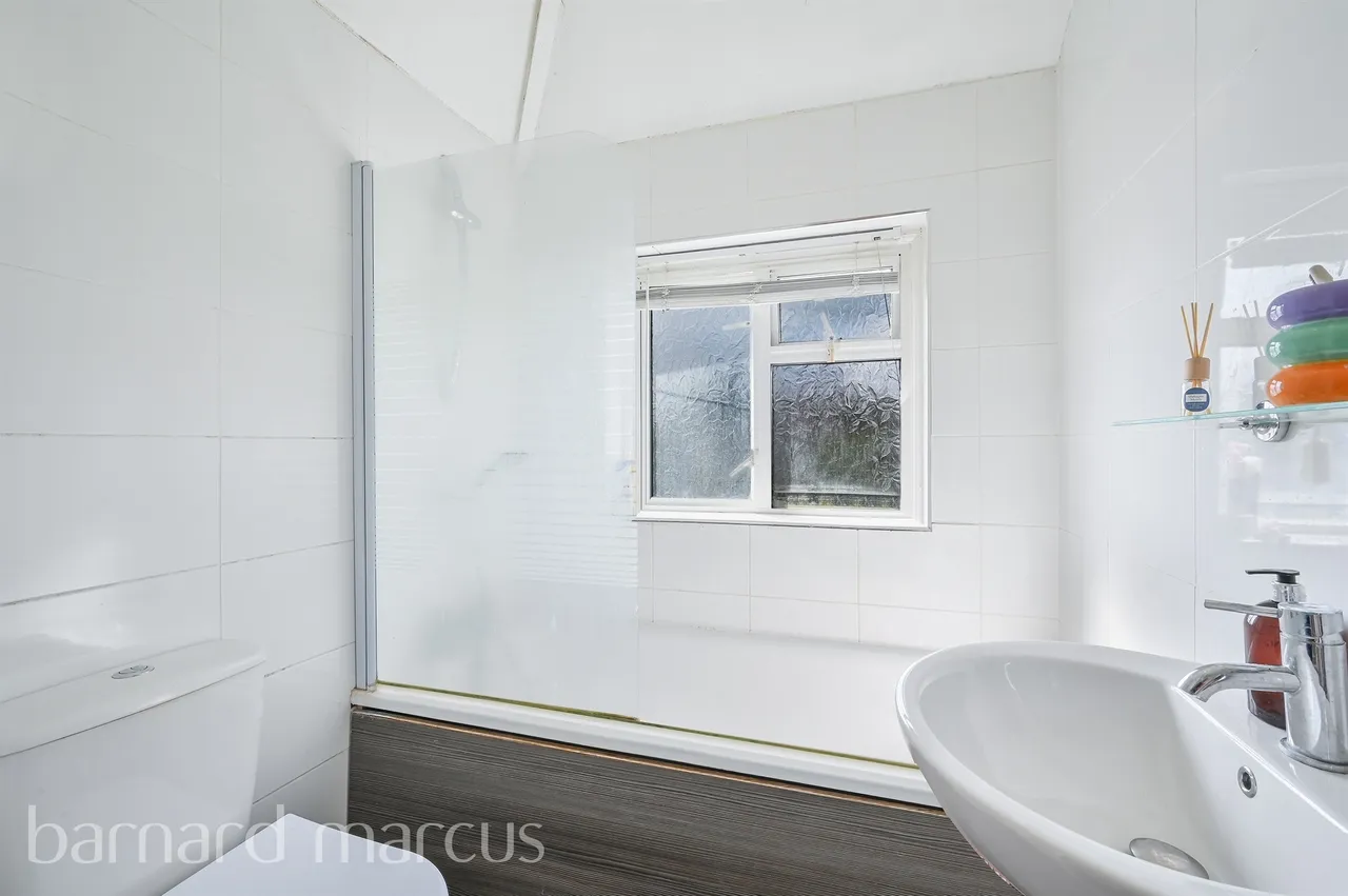 The Crescent, Epsom, photo 10
