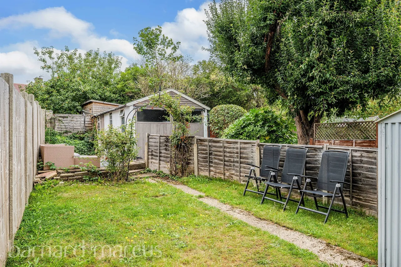 The Crescent, Epsom, photo 11