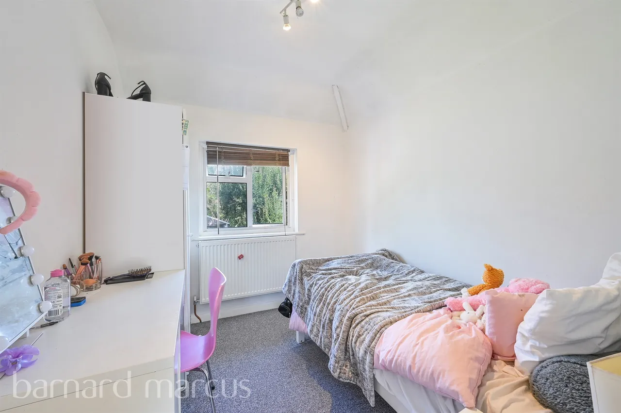 The Crescent, Epsom, photo 9