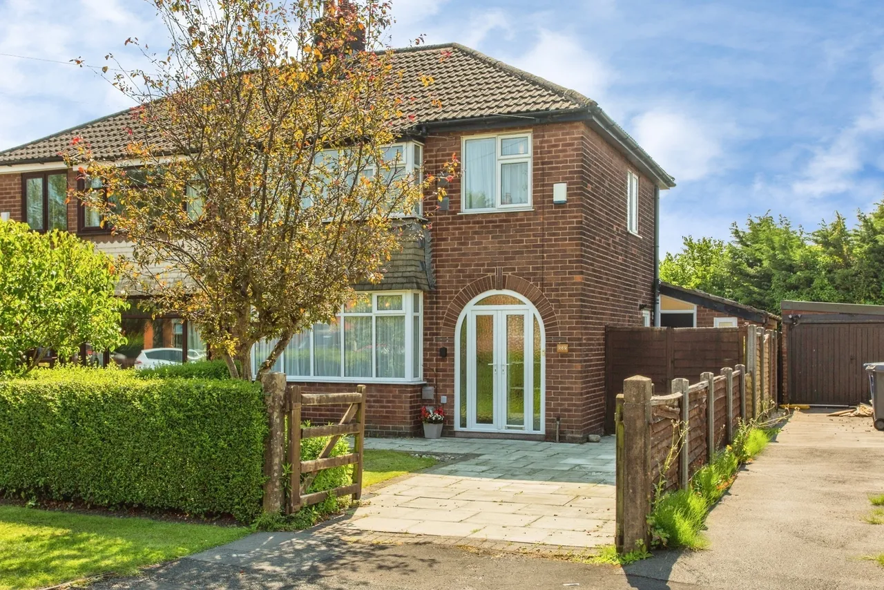 3 bed house for sale — Brownedge Road, Bamber Bridge, Preston, Lancashire, PR5