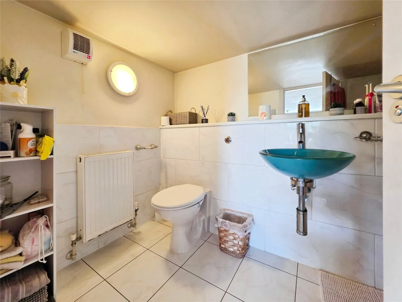 Bradford Road, Dewsbury, WF13, photo 18