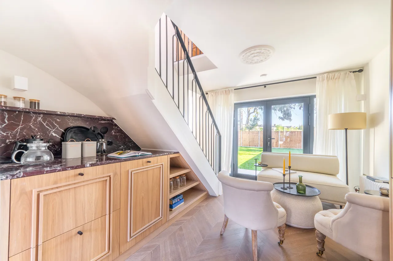 The Cottage, 72 St Quintin Avenue, London, photo 7