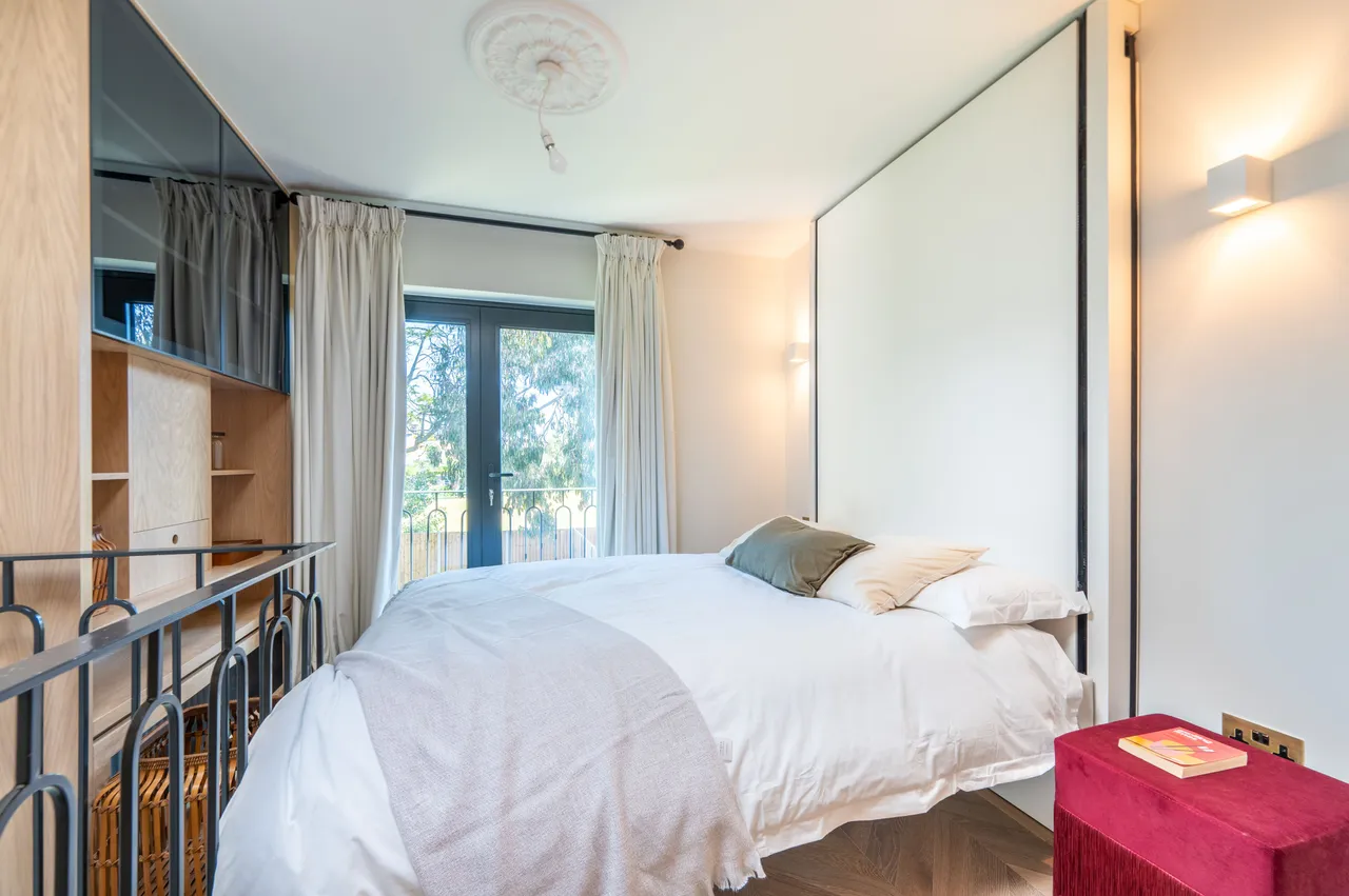The Cottage, 72 St Quintin Avenue, London, photo 12