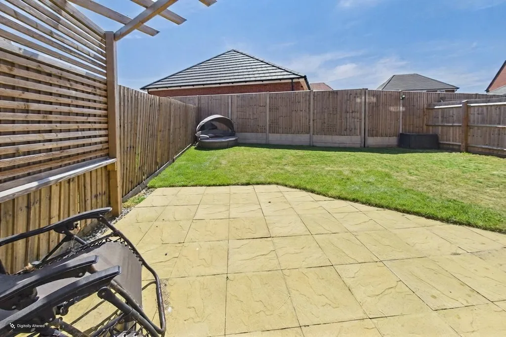 Pankhurst Close, East Leake, photo 21