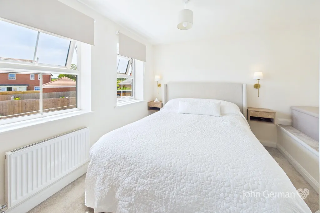 Pankhurst Close, East Leake, photo 11