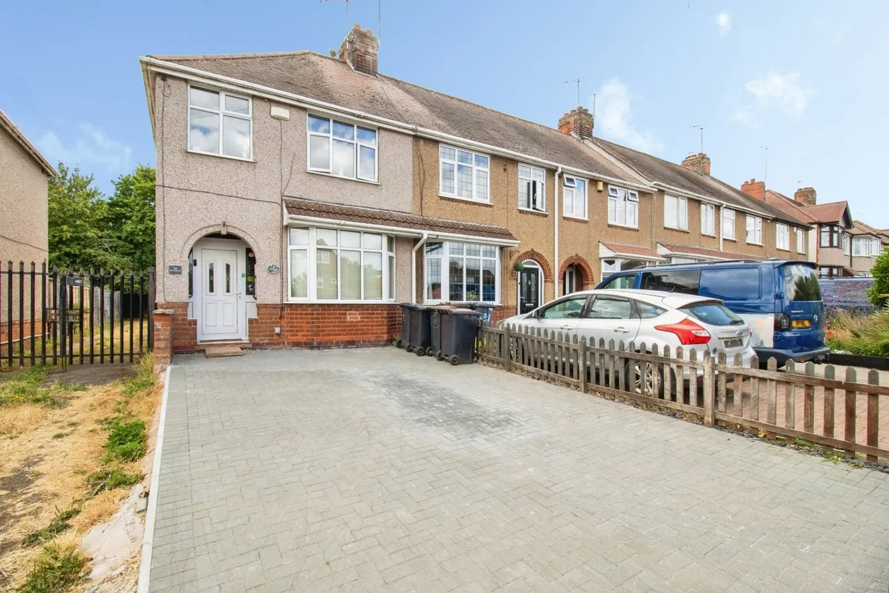 3 bed house for sale — Vicarage Lane, Ash Green, Coventry, CV7