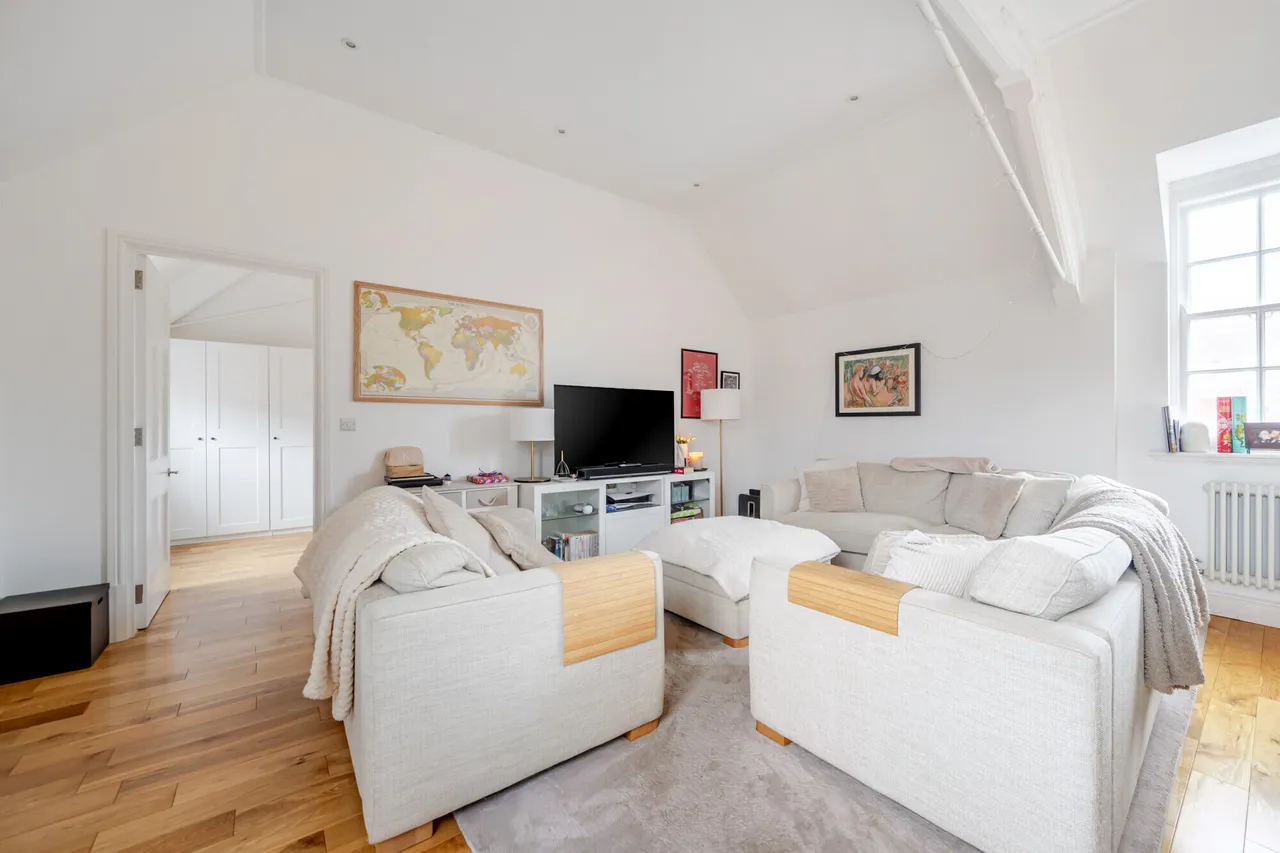 Bluecoats Avenue, Hertford, SG14, photo 4