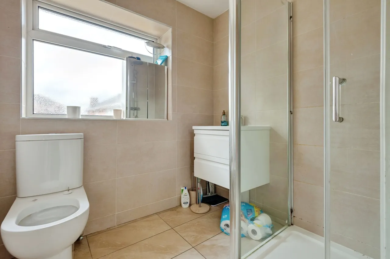 Mackets Lane, Liverpool, L25, photo 17