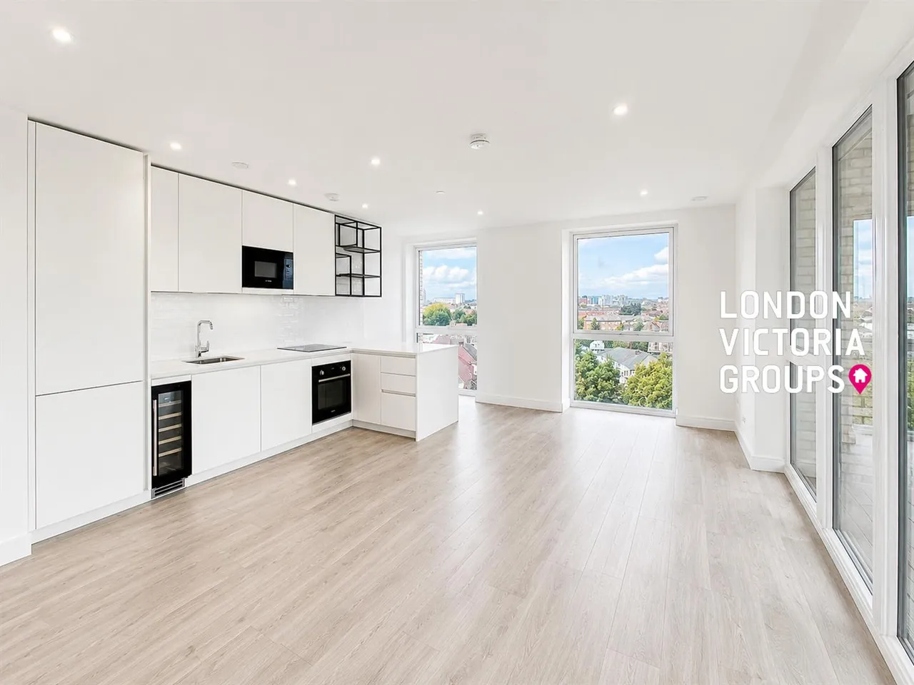 Beresford Avenue, London, photo 2