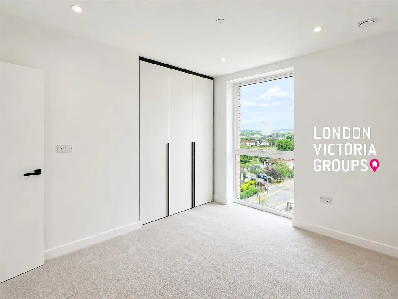 Beresford Avenue, London, photo 8