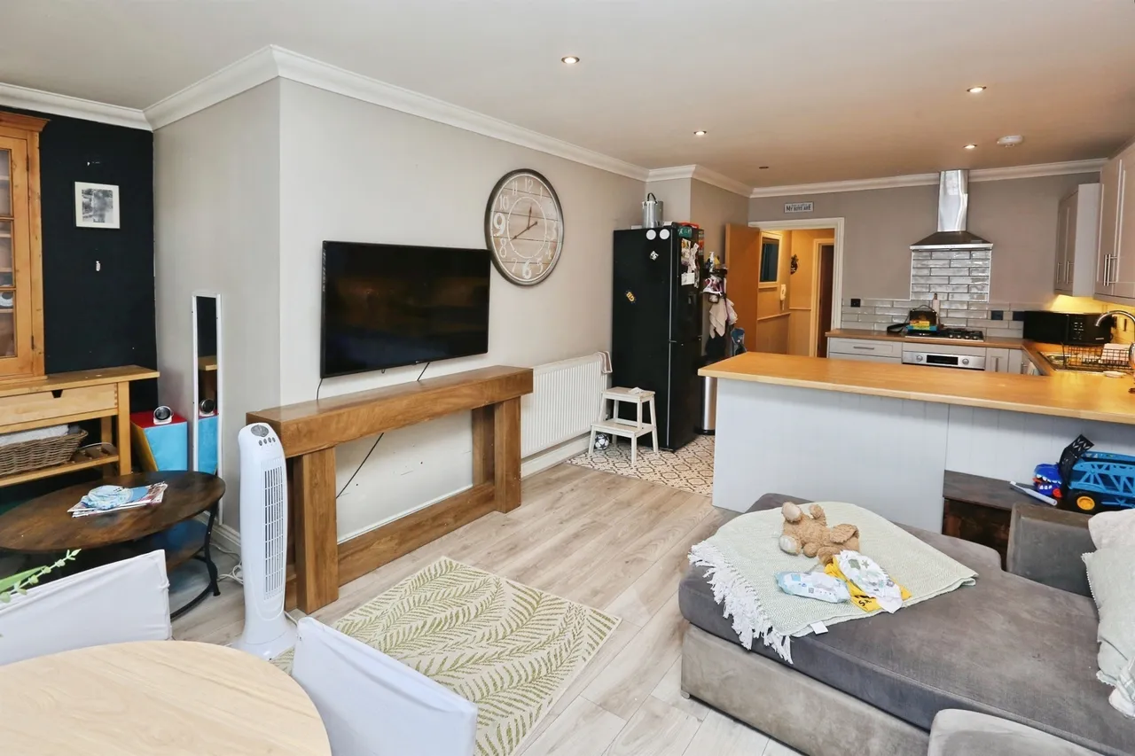 Avenue Road, Gosport, photo 12