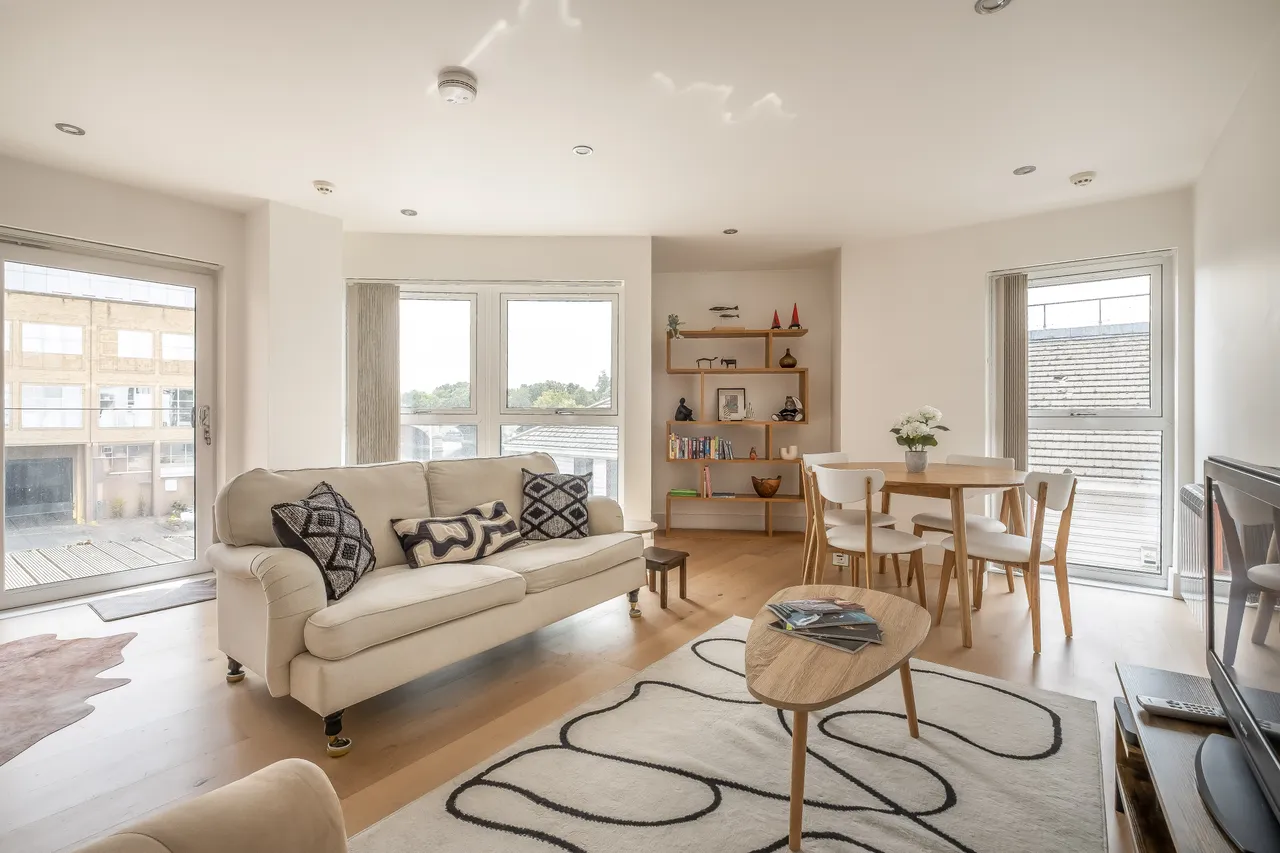 2 bed flat for sale, Water Lane, Kingston Upon Thames, KT1