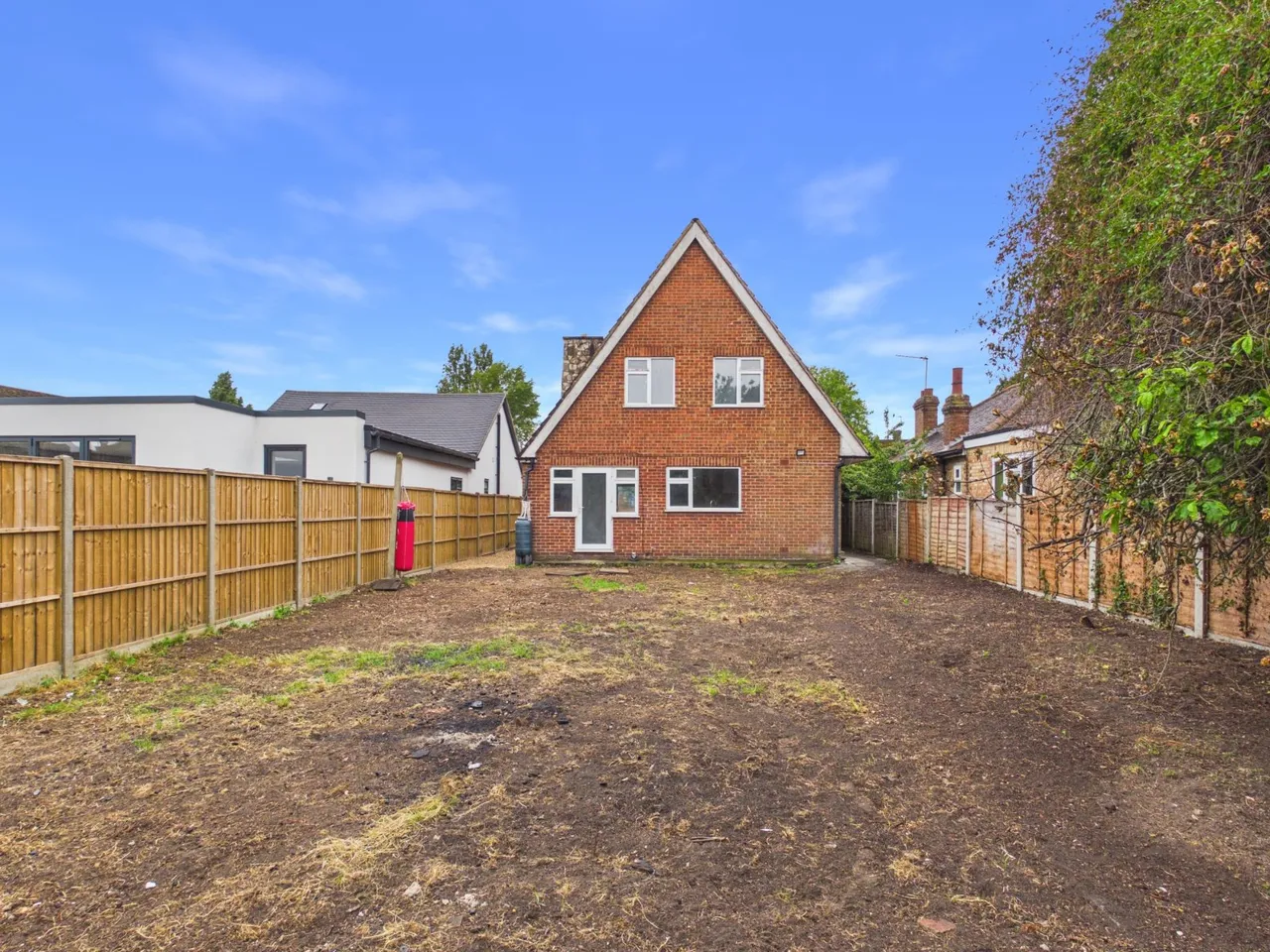 Ashford, Surrey, photo 17