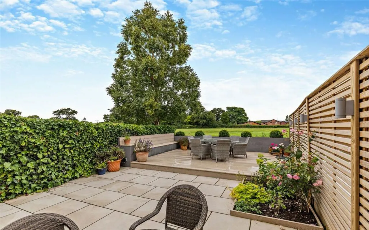 Edge View Crescent, Alderley Edge, photo 23