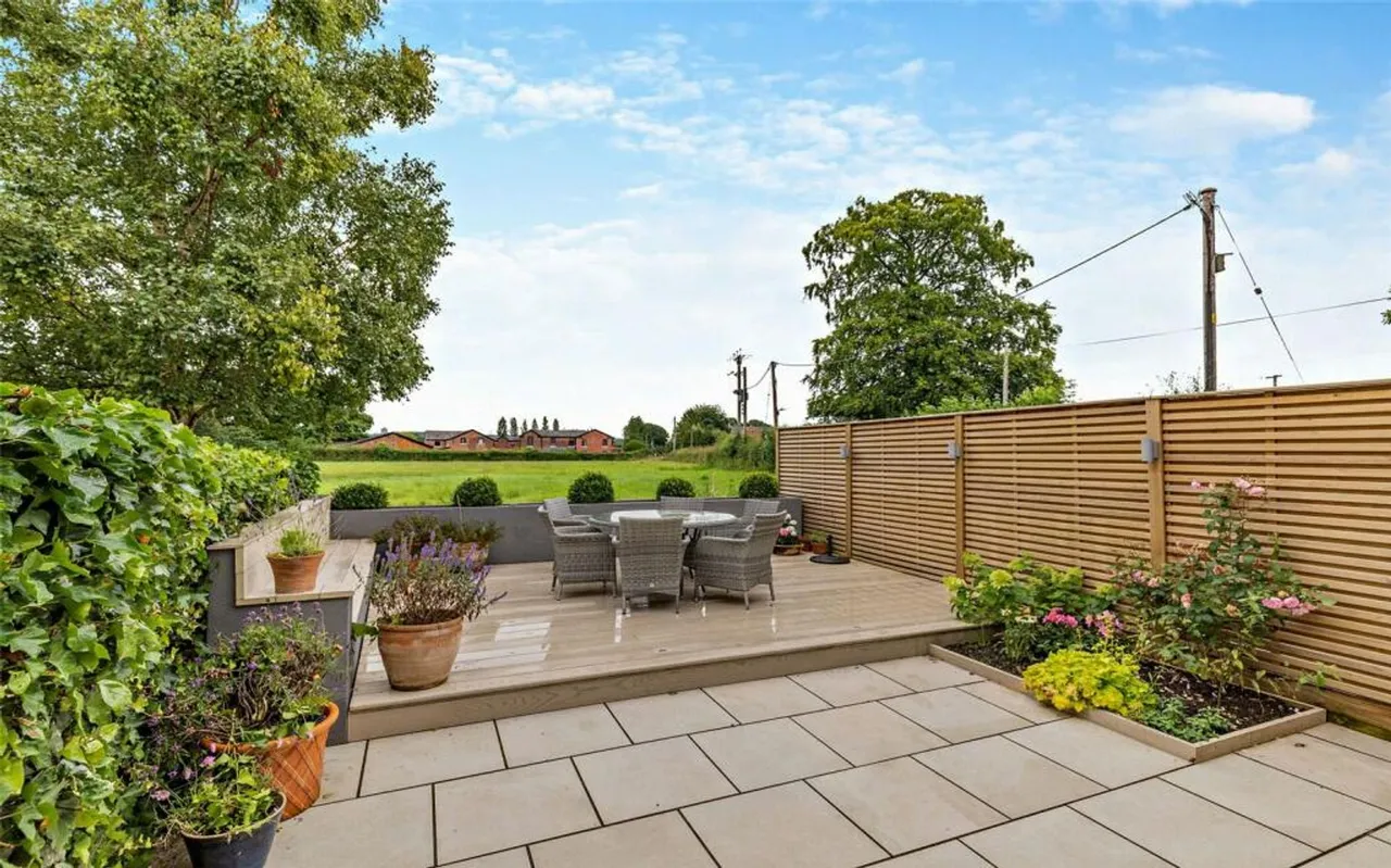 Edge View Crescent, Alderley Edge, photo 24