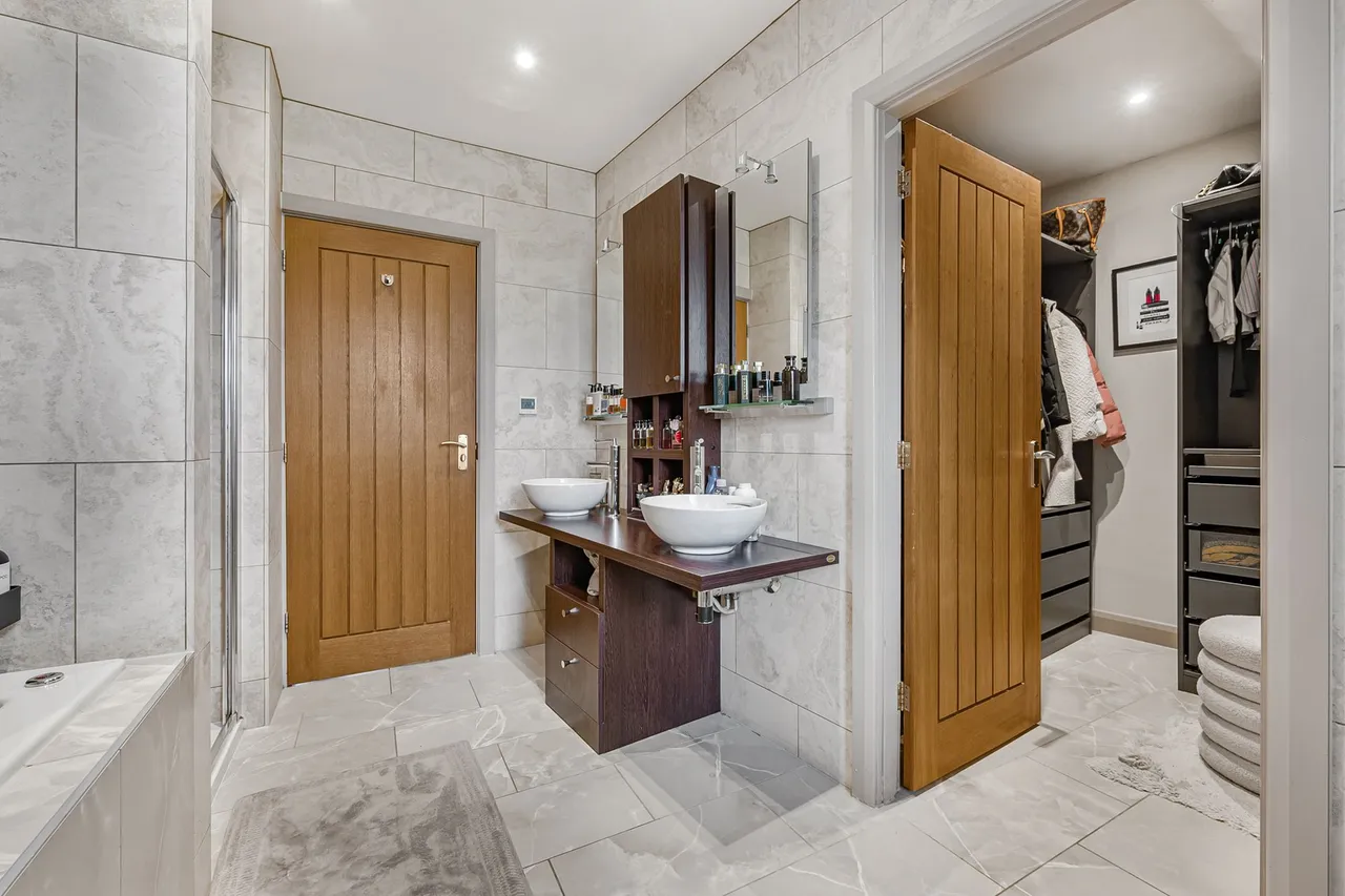Edge View Crescent, Alderley Edge, photo 21