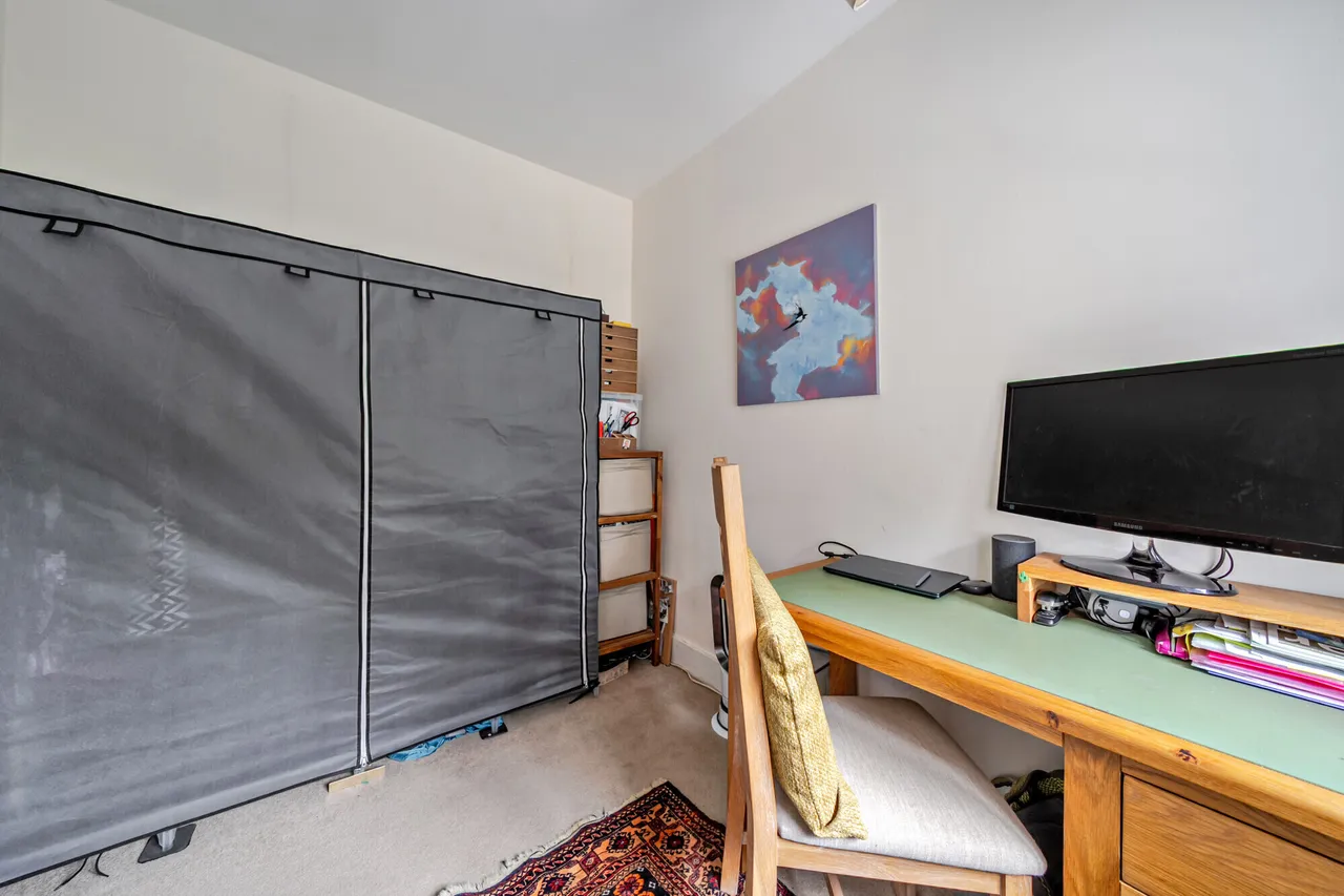 Pathfields, Haslemere, GU27, photo 8