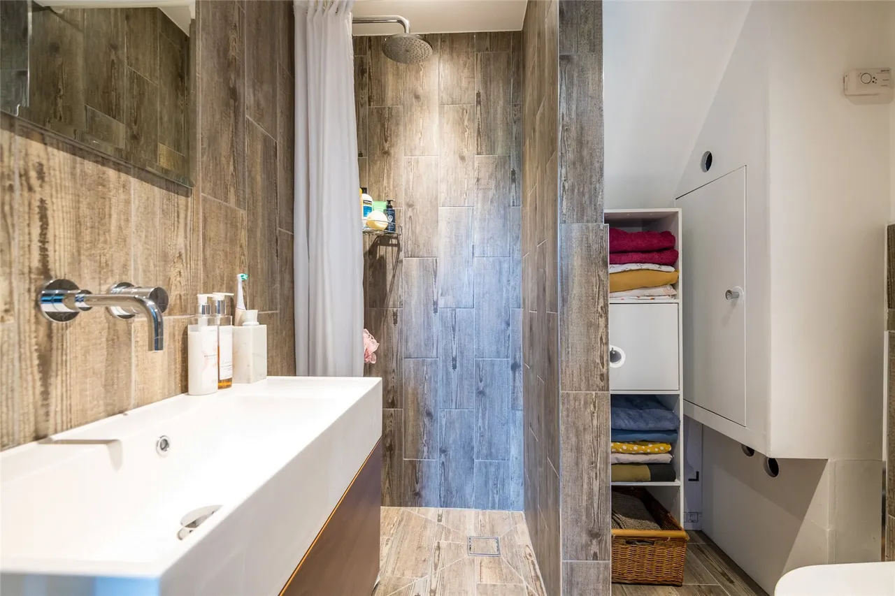 Lordship Lane, SE22, photo 9