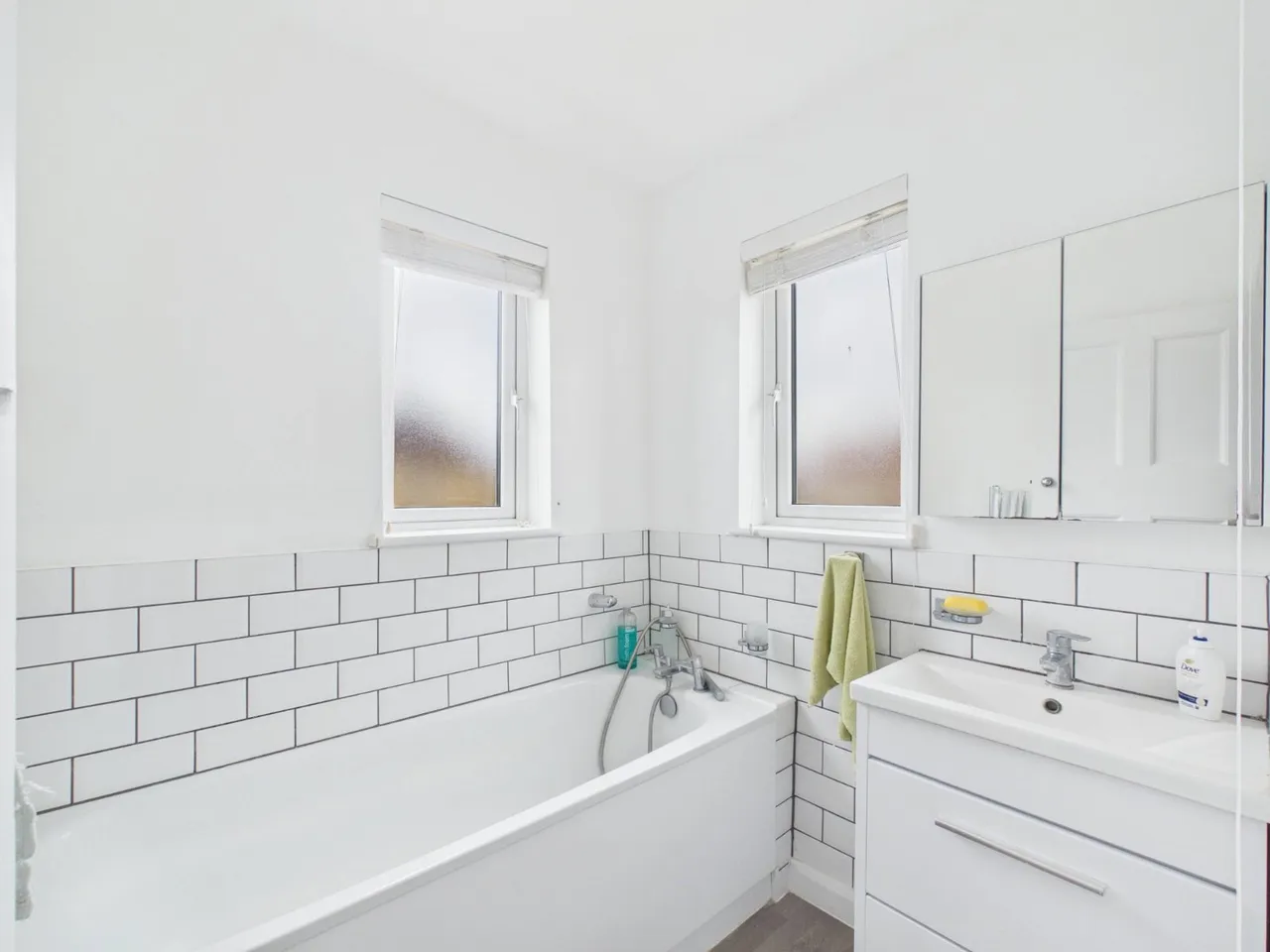 Templedene Avenue, Staines-upon-Thames, TW18, photo 4