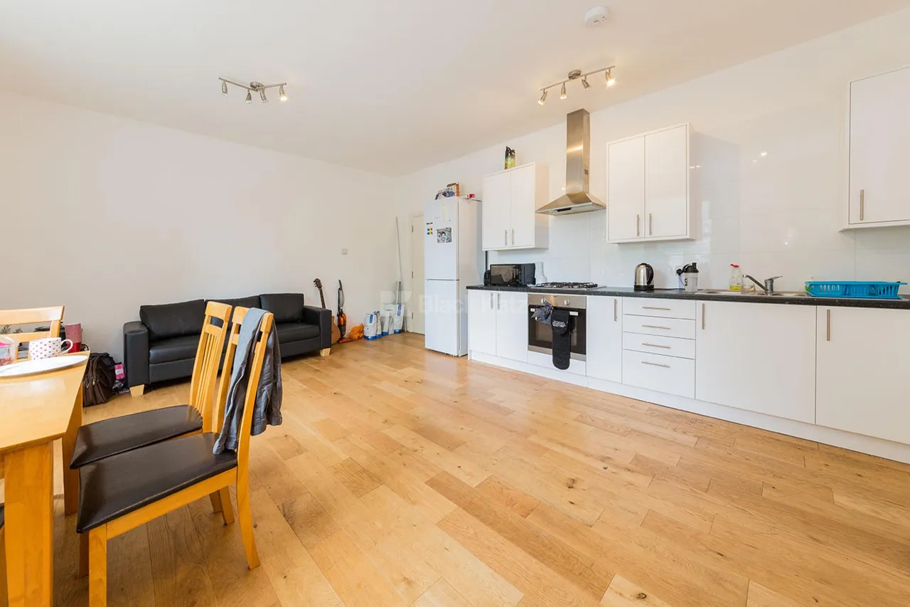 Hillmarton Road, N7, photo 2