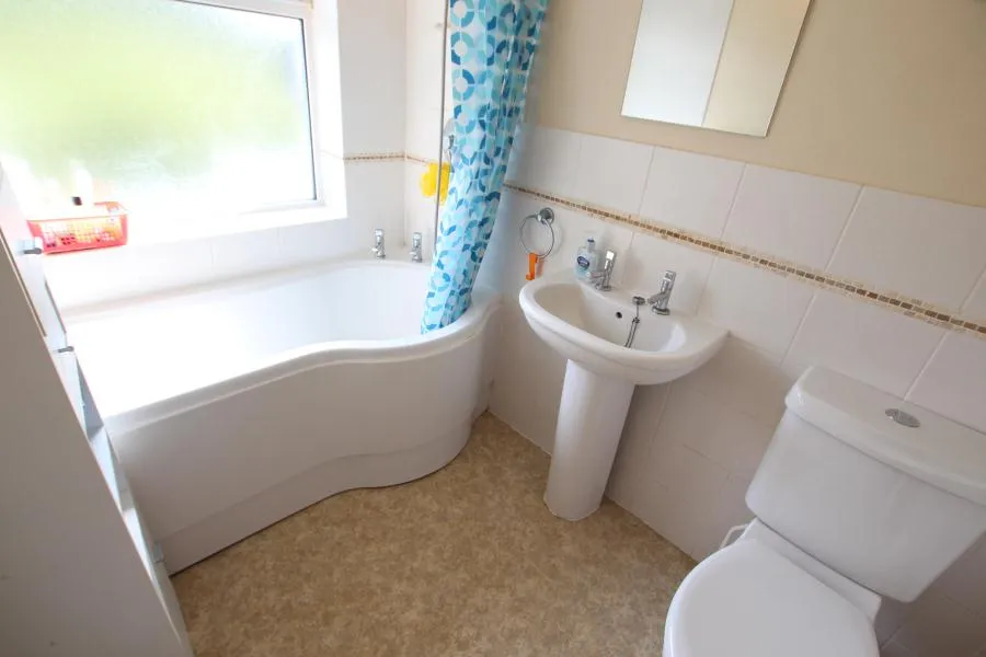 Meadway Drive, Horsell, GU21, photo 4