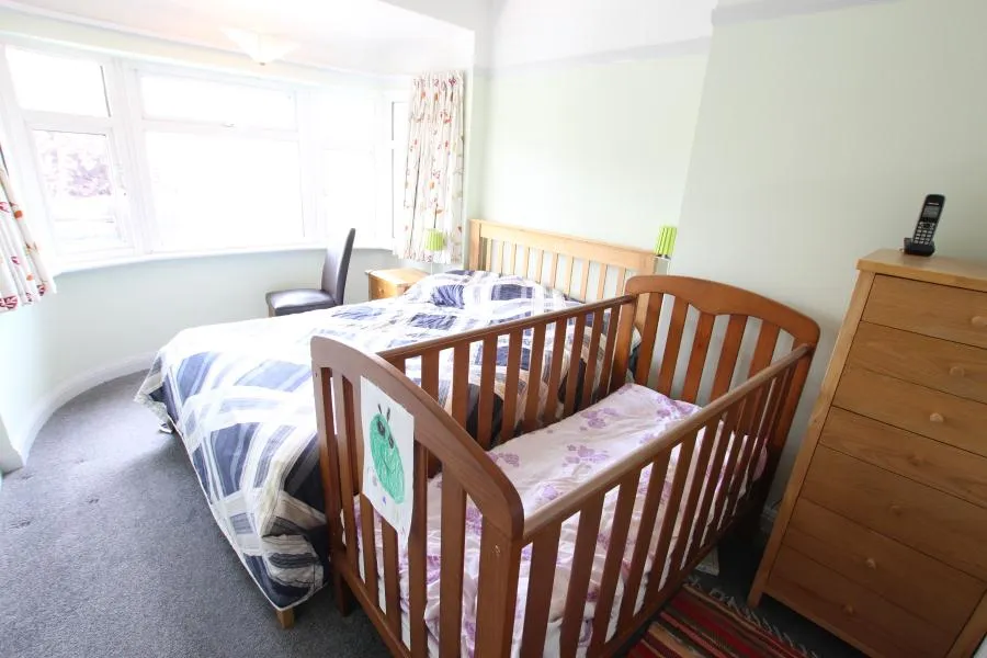 Meadway Drive, Horsell, GU21, photo 5