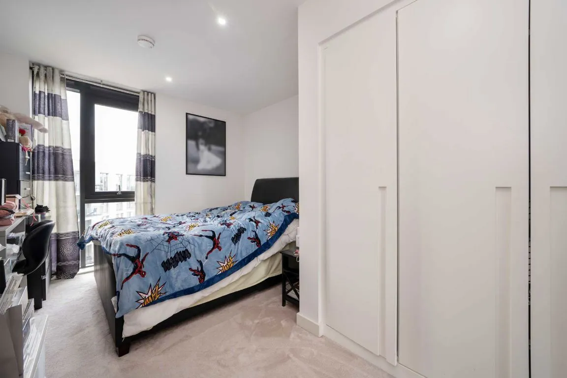 Starboard Way, Silvertown, photo 5