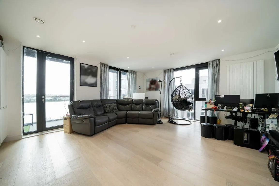 Starboard Way, Silvertown, photo 4
