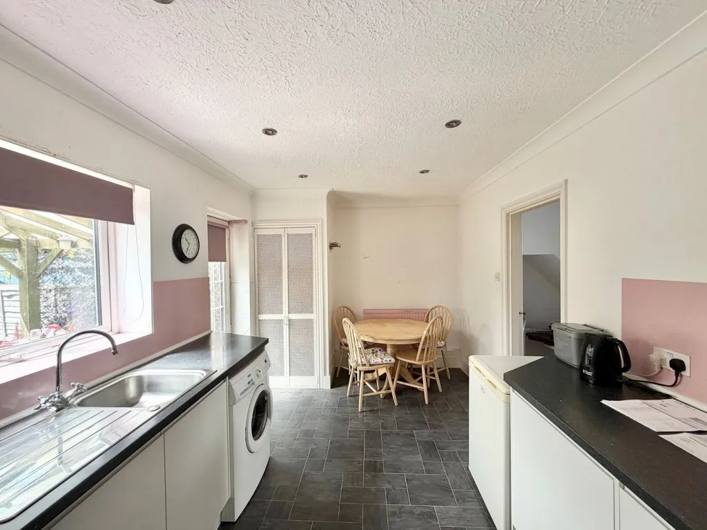 Camperdown Street, Bexhill on Sea, photo 4
