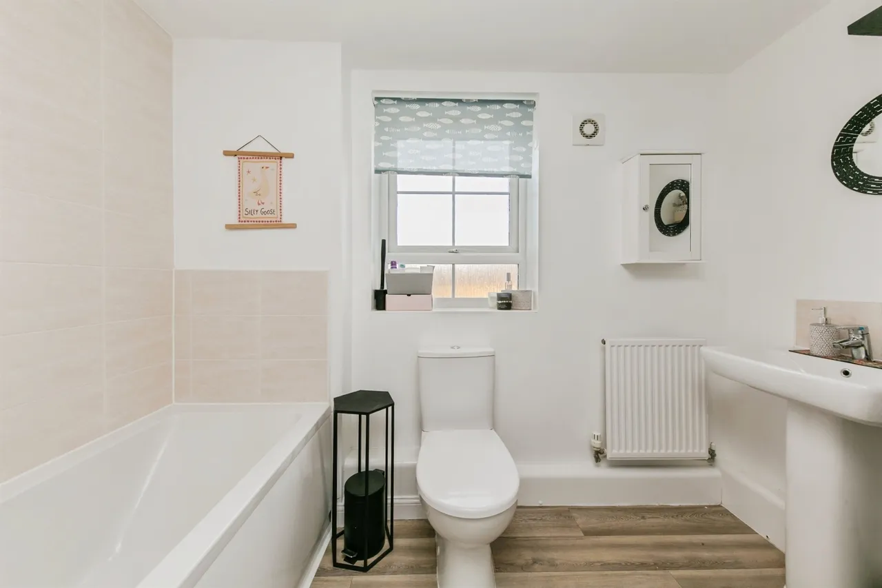 Hazel Way, Edleston, CW5, photo 7