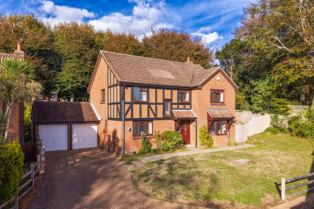 5 bed house for sale, Cherry Tree Close, High Salvington