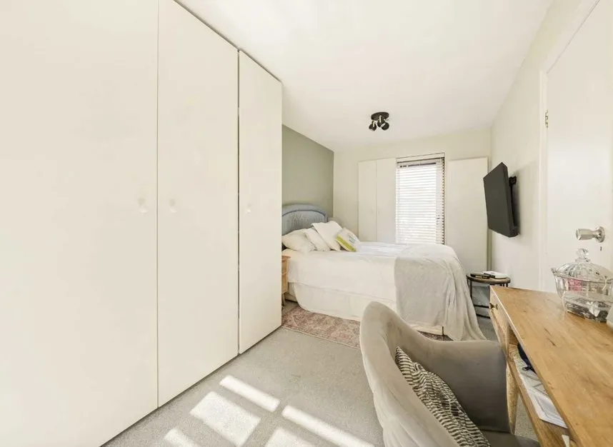 Tenterden Drive, Hendon, NW4, photo 10