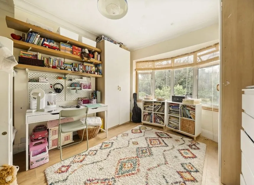 Tenterden Drive, Hendon, NW4, photo 8