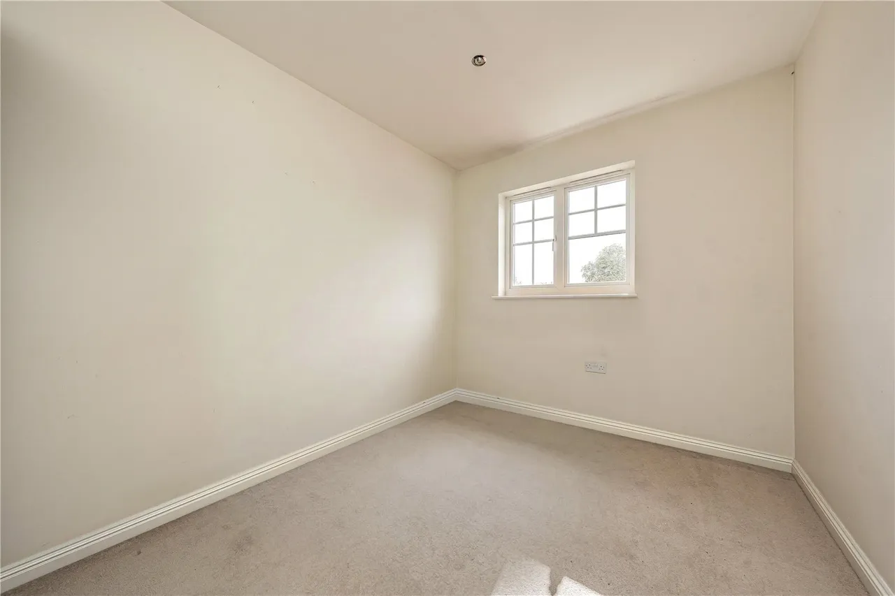 Palmerston Road, Osterley, TW3, photo 9
