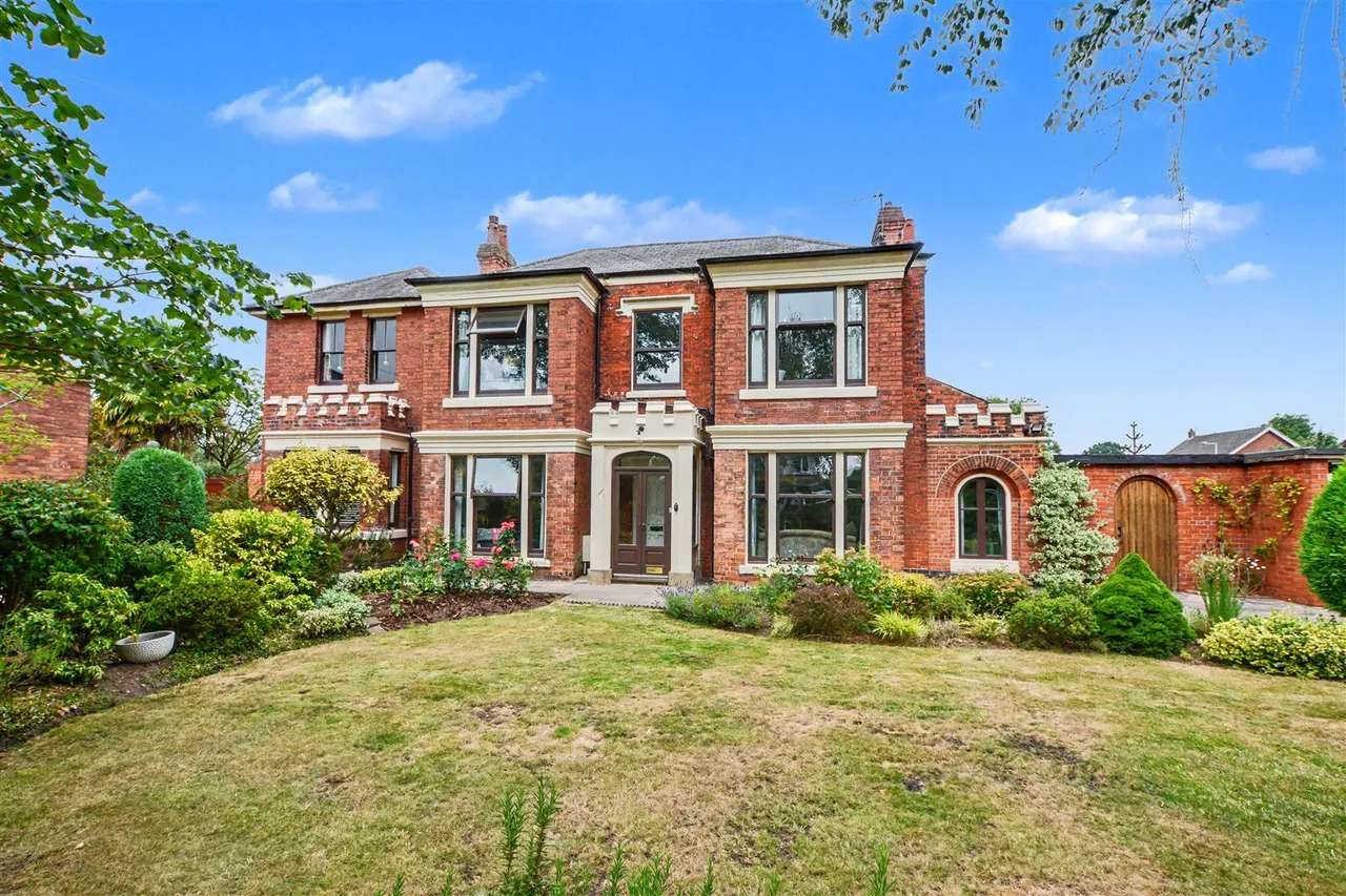 5 bed house for sale, Victoria Avenue, Borrowash, DE72
