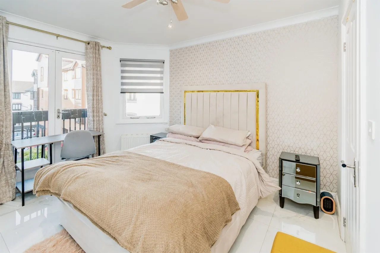 Channel Way, Ocean Village, SO14, photo 7