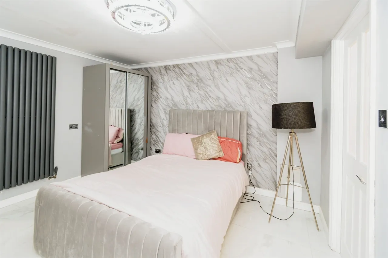 Channel Way, Ocean Village, SO14, photo 14