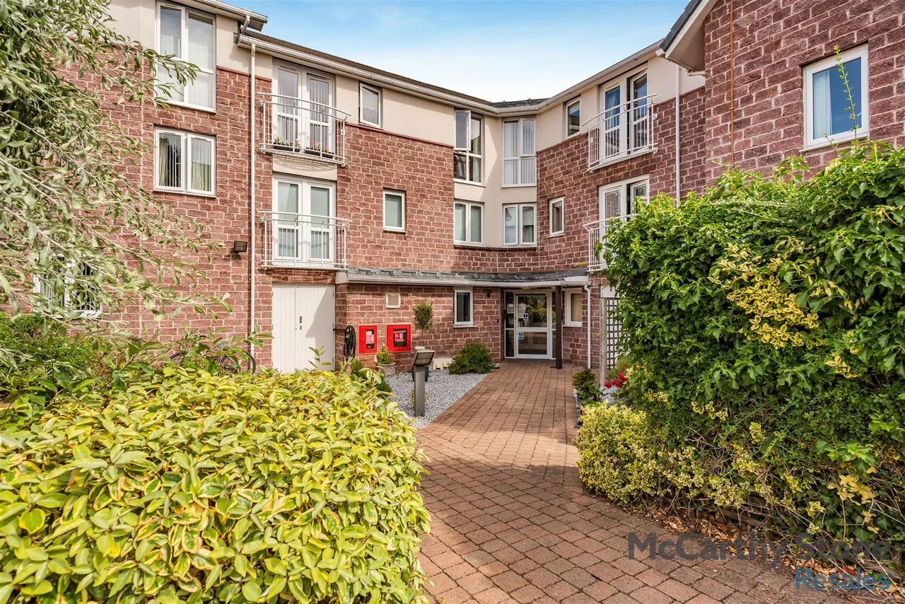 Chester Road, Little Sutton, CH66, photo 16