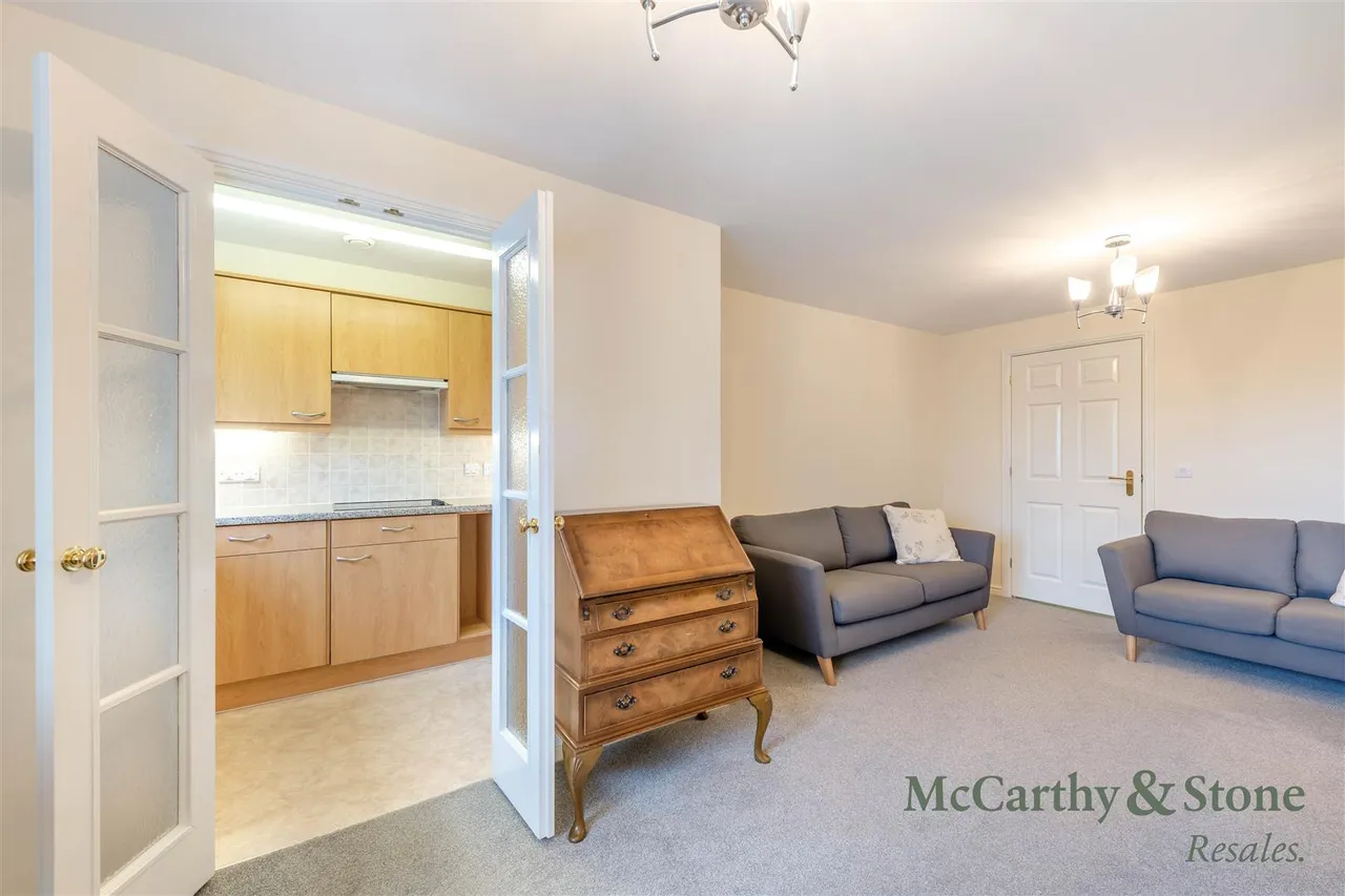 Chester Road, Little Sutton, CH66, photo 3