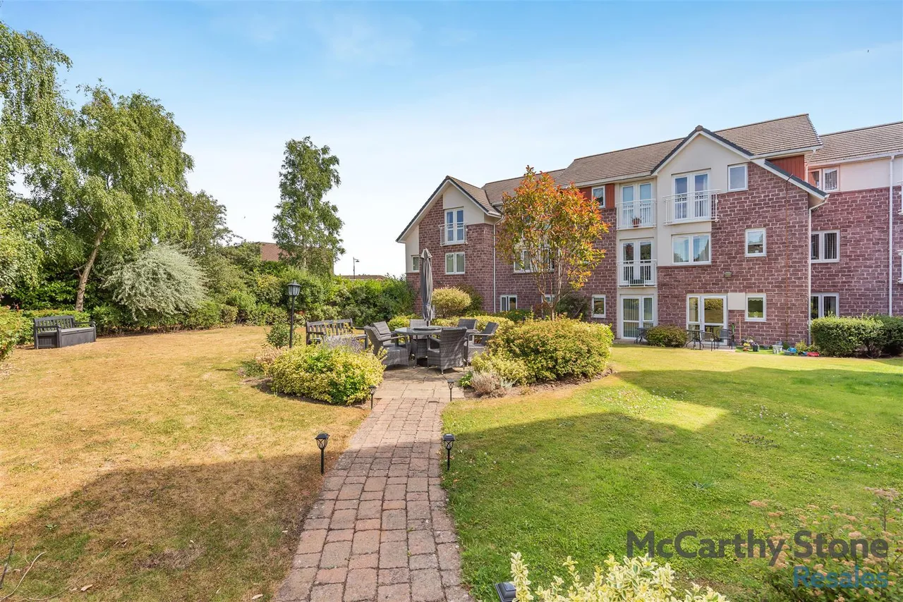 Chester Road, Little Sutton, CH66, photo 15