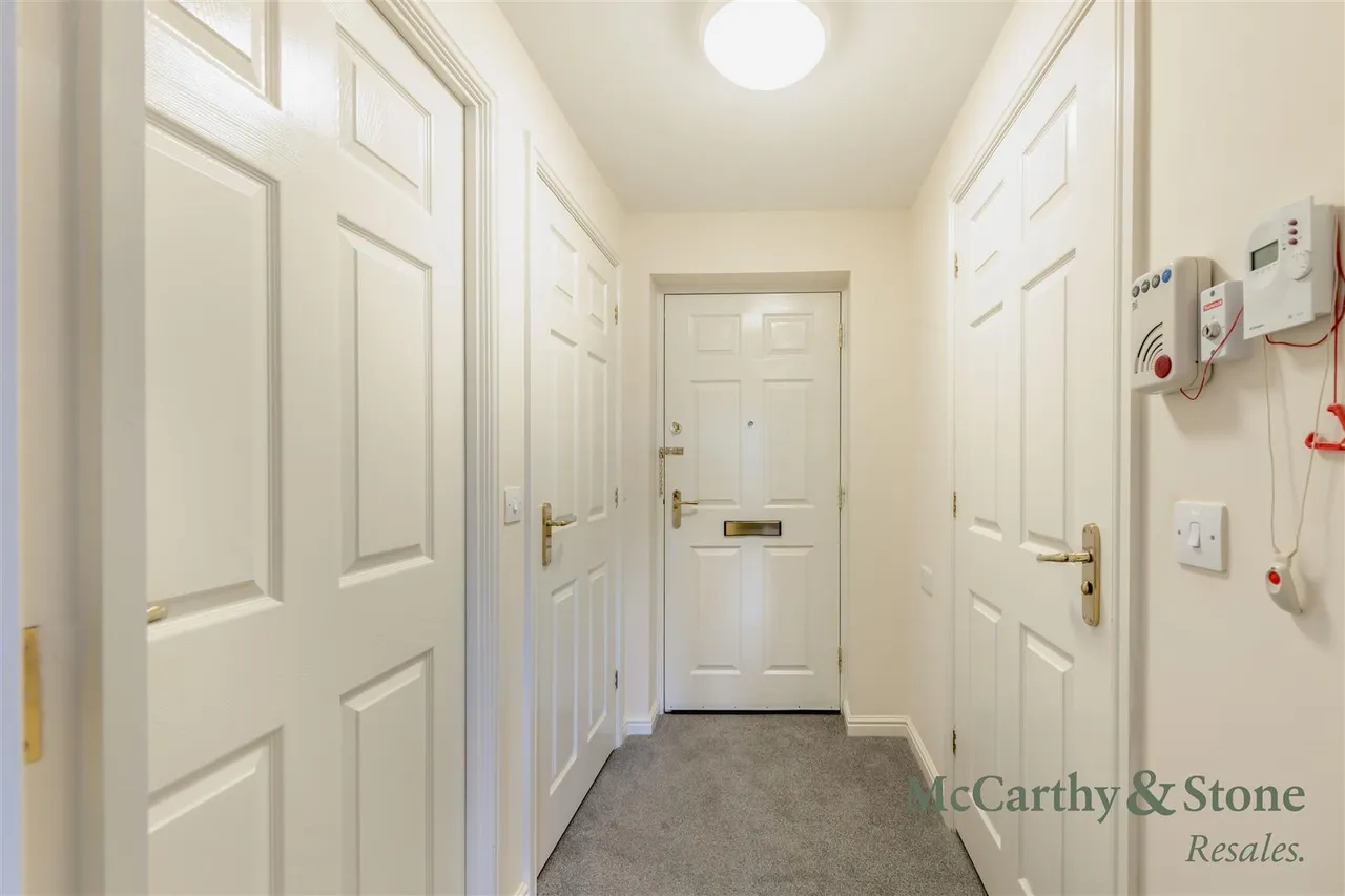 Chester Road, Little Sutton, CH66, photo 10
