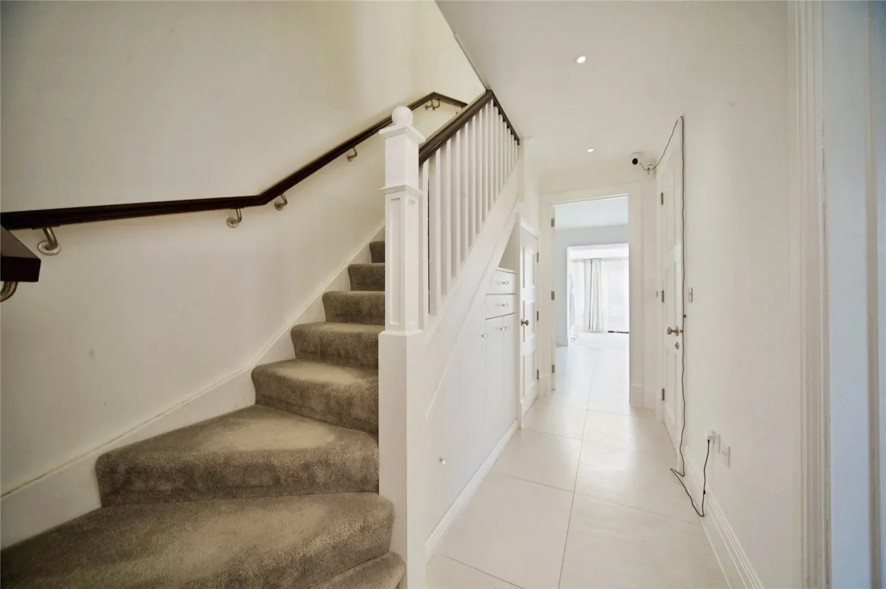 Sassoon Drive, Barnet, EN4, photo 18