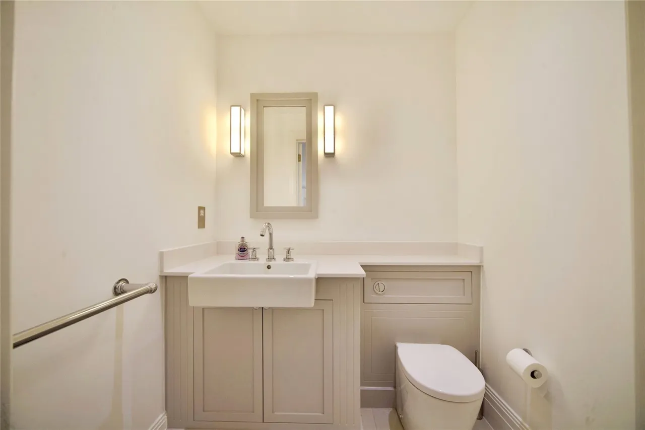 Sassoon Drive, Barnet, EN4, photo 19