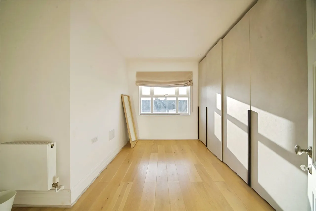 Sassoon Drive, Barnet, EN4, photo 11
