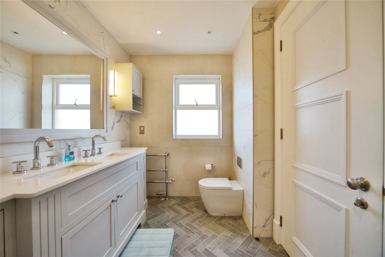 Sassoon Drive, Barnet, EN4, photo 30
