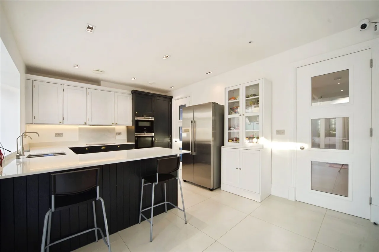 Sassoon Drive, Barnet, EN4, photo 23