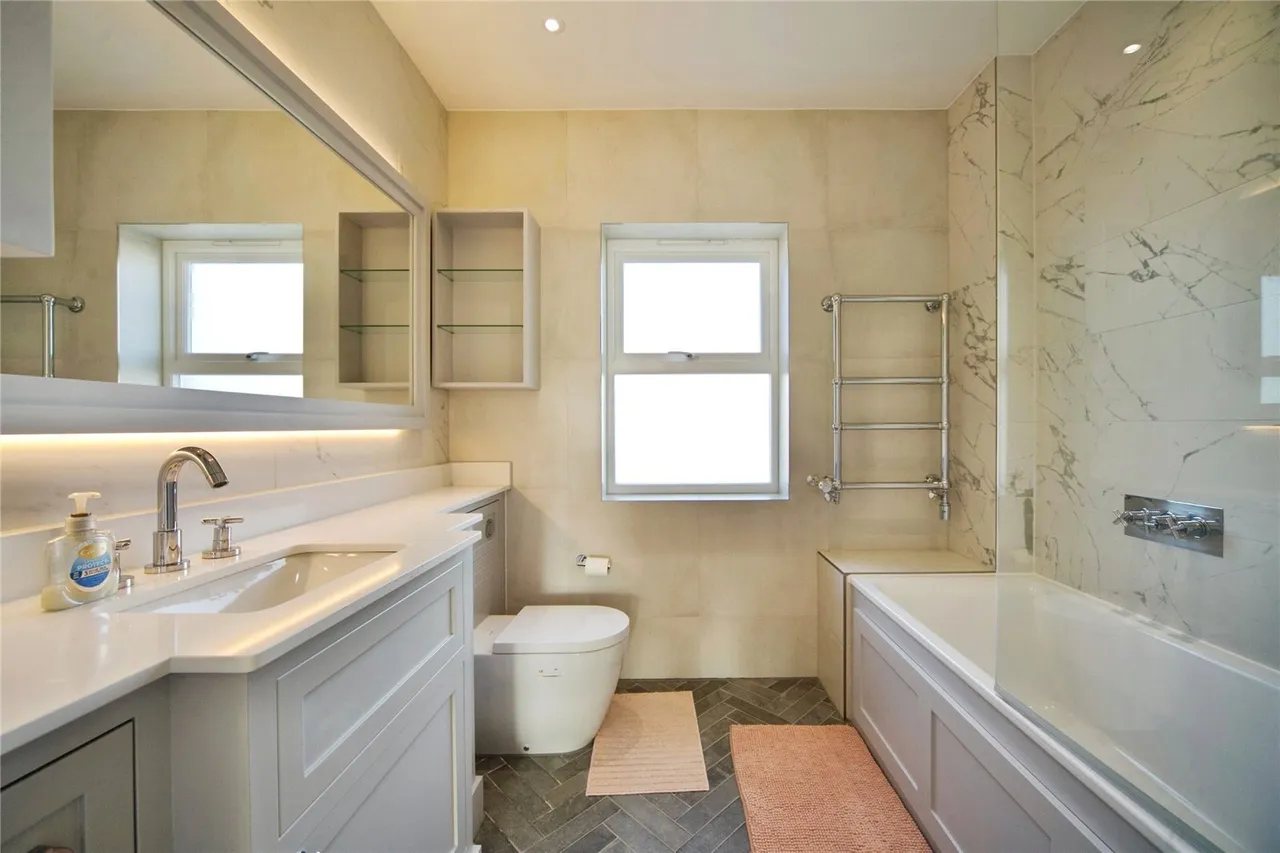 Sassoon Drive, Barnet, EN4, photo 12