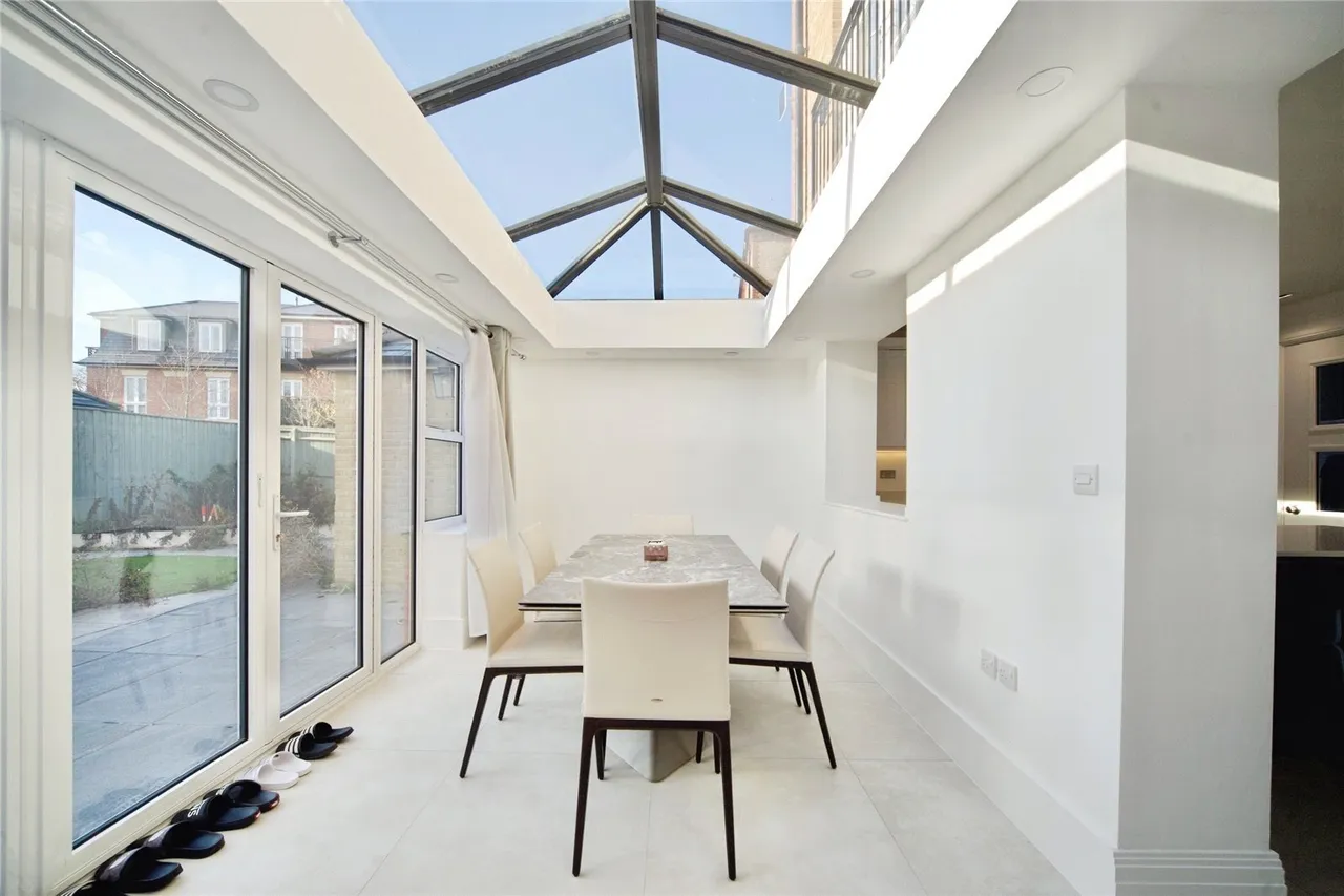 Sassoon Drive, Barnet, EN4, photo 22