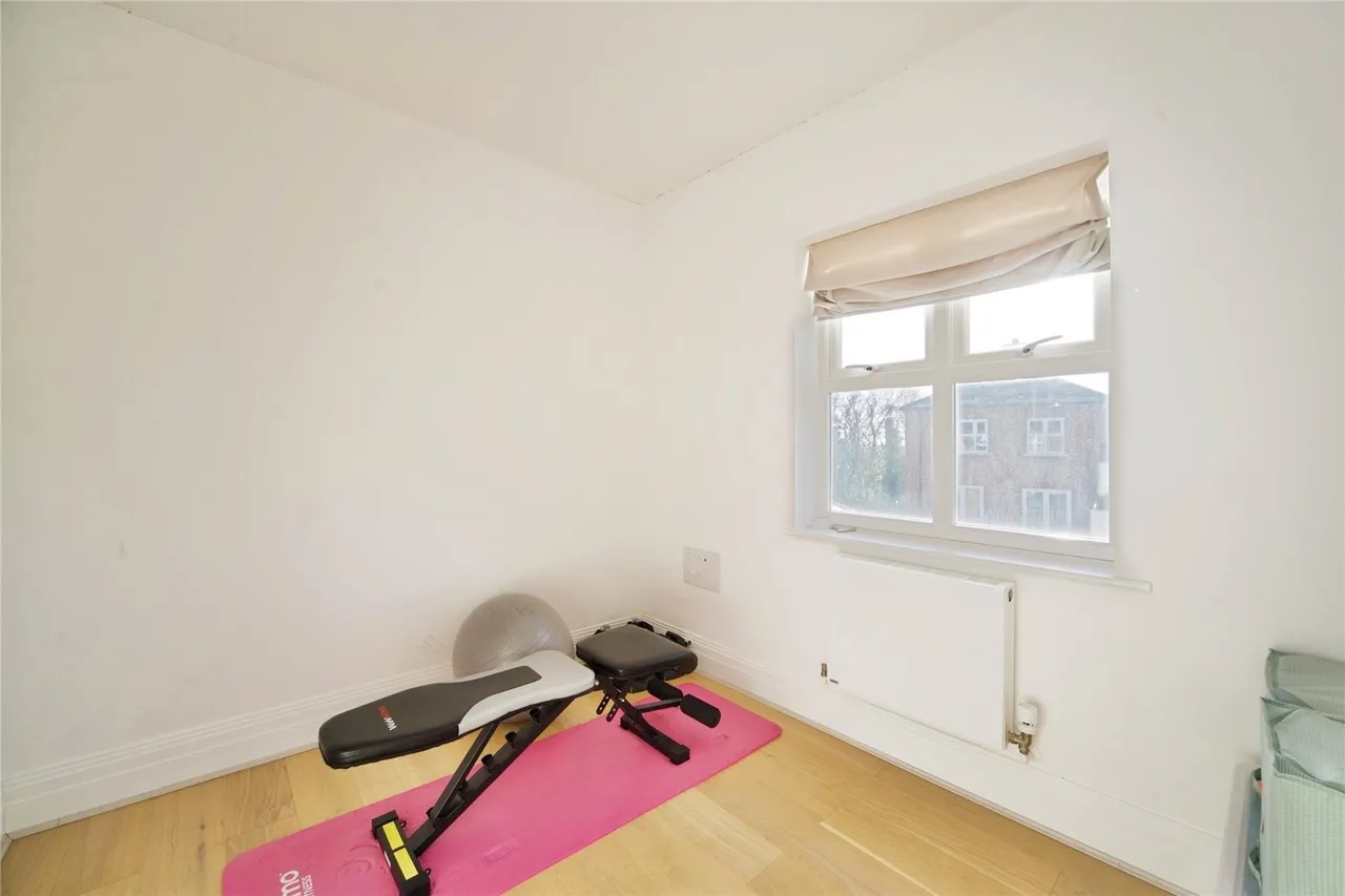 Sassoon Drive, Barnet, EN4, photo 27